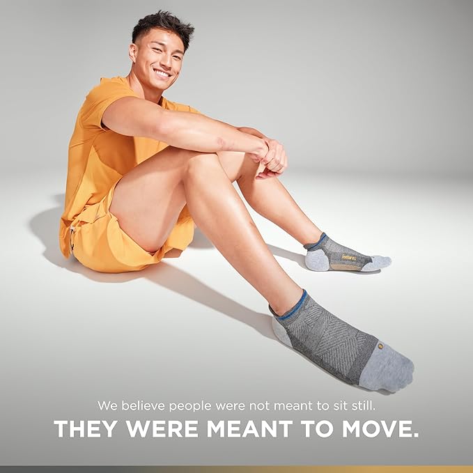 Feetures Elite Max Cushion No Show Tab Ankle Socks - Sport Sock with Targeted Compression