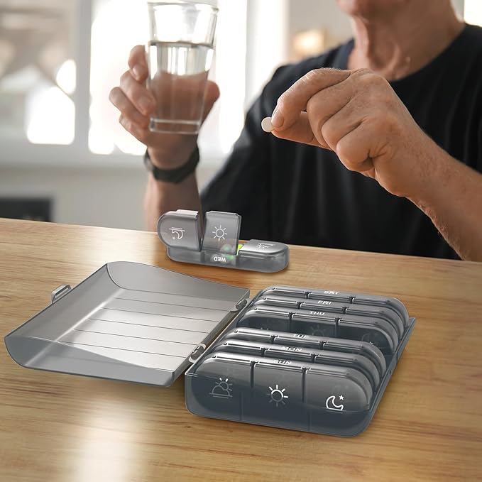 PULIV Weekly Pill Organizer 3 Times a Day, Portable Travel Pill Box 7 Day with Large Pill Containers, Light-Proof Pill Case for Vitamins, Medication, Supplements and Fish Oils (Gray)