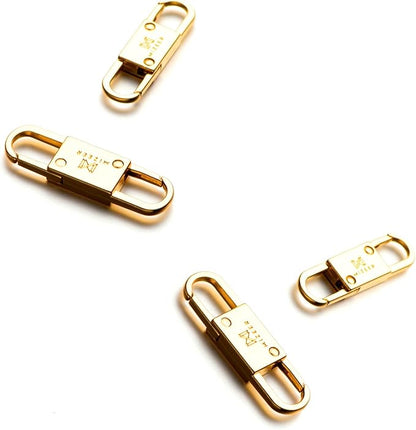 Mizeer 2 Size Zipper Clip Theft Deterrent - Anti Theft Zipper Clips Keep Zipper Closed - Locks for Backpacks, Purses 4pcs Gold