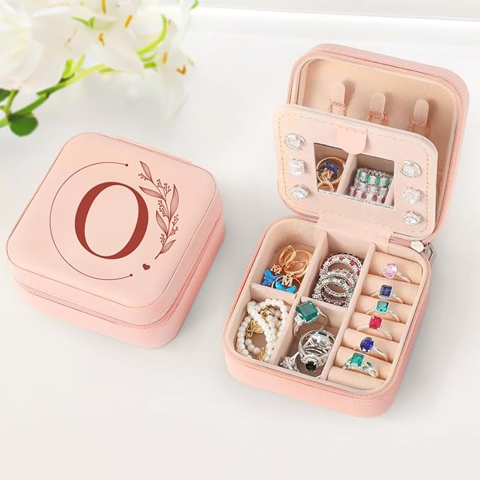 SANDJEST Personalized Jewelry Box, Pink Small Travel Jewelry Box with Initial O, Monogrammed Jewelry Case Organizer for Girls Women Teen, Mini Travel Essentials Gifts for Christmas Birthday