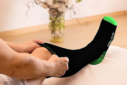 Physix Gear Compression Socks 20-30 mmHg - Men & Women - Running, Nurses, Shin Splints, Flight, Travel