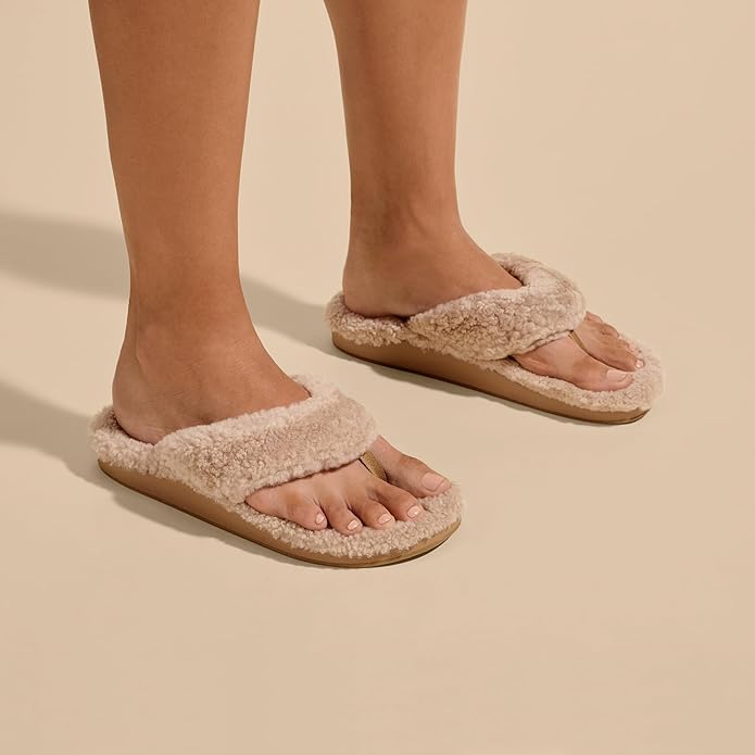 OLUKAI Kipe'a Heu Women's Sandal Slippers, Soft & Comfortable Shearling-Wrapped Straps, Durable Rubber Outsoles for All-Day Wear, Causal & Cute Everyday Style