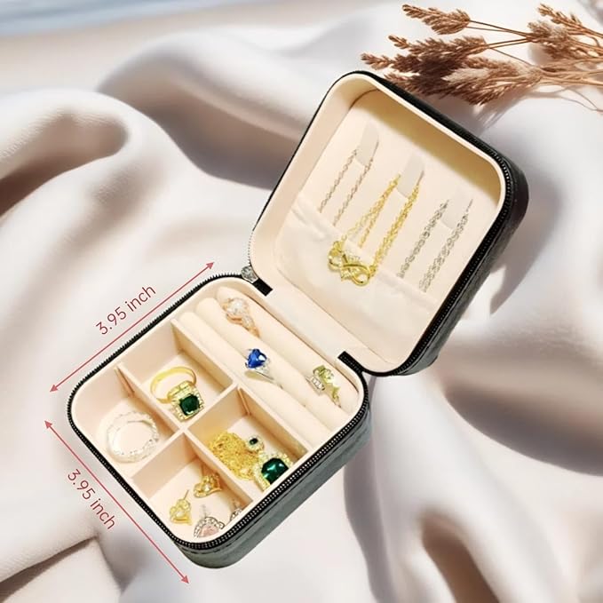 Small Jewelry Box,Travel Jewelry Organizer Case with Stylish Braided Surface,Portable Storage Case for Rings Necklace and Stud Earring