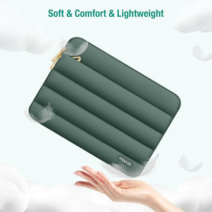 MOSISO 13.3 inch Laptop Case, 13-13.3 inch Puffy Laptop Sleeve Compatible with MacBook Air 13 13.6 M4 M3 M2 M1/Pro 13/Pro 14, HP Dell ASUS Lenovo,Polyester Horizontal Bag with Small Case,Emerald Green