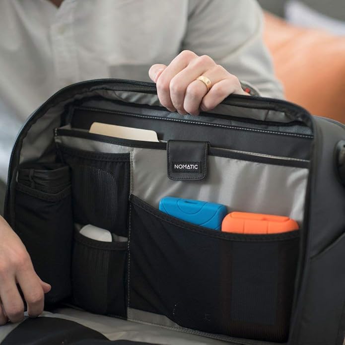 NOMATIC Messenger Bag - Formal Laptop Computer Bag - Crossbody Shoulder Bag for Travel, School and Work Bag (Black)