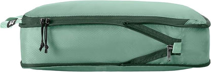 Eagle Creek Pack-It Isolate Compression Cube - Lightweight Compression Cube for Optimizing Luggage Space - Easy-Grab Zipper - Convenient Top Handle - Recycled Materials - Small