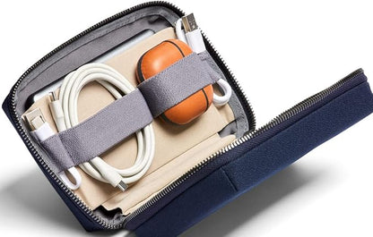 Bellroy Tech Kit Compact (charger, cables, mouse, powerbank, USB keys, dongles) - Navy