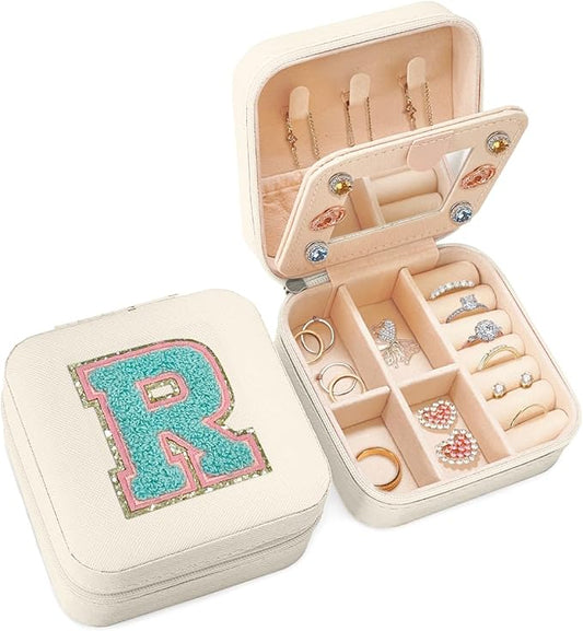 SANDJEST Personalized Jewelry Box, White Travel Jewelry Box with Initial R, Small Monogrammed Jewelry Case Organizer for Girls Women Teen Kids, Mini Travel Essentials Gifts for Birthday Christmas