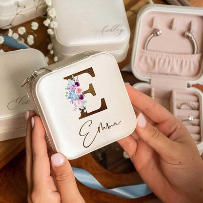 DayOfShe Personalized Bridesmaid Gifts-Travel Jewelry Box for Bachelorette Party Gifts-Leather Initial Floral Jewelry Organizer for Maid of Honor Gift for Bridesmaids