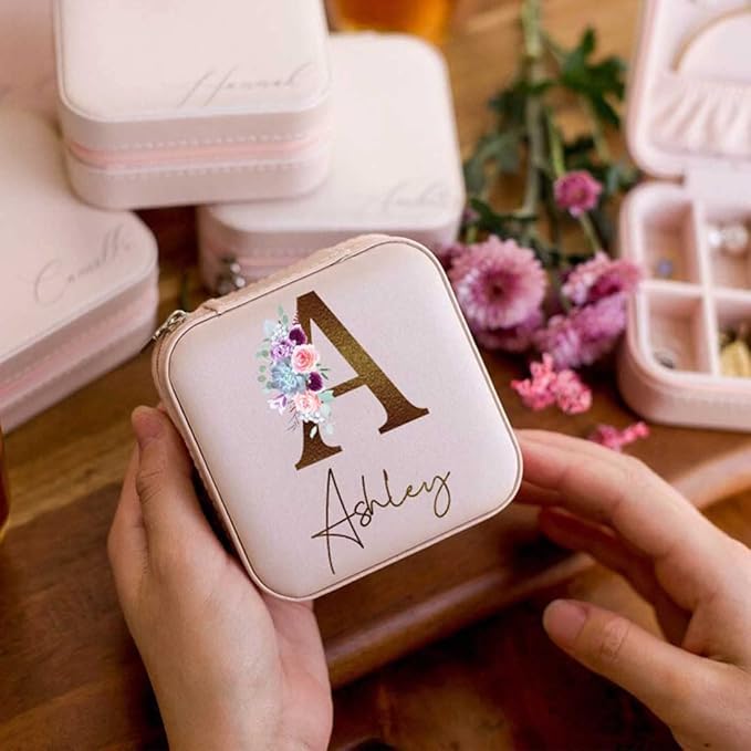 DayOfShe Personalized Bridesmaid Gifts-Travel Jewelry Box for Bachelorette Party Gifts-Leather Initial Floral Jewelry Organizer for Maid of Honor Gift for Bridesmaids