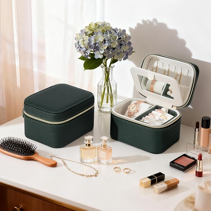 DesignSter Travel Jewelry Case,Small Jewelry Box with Mirror,Leather Material Travel Jewelry Case Organizer, Portable Jewelry Organizer with Zipper(Black)