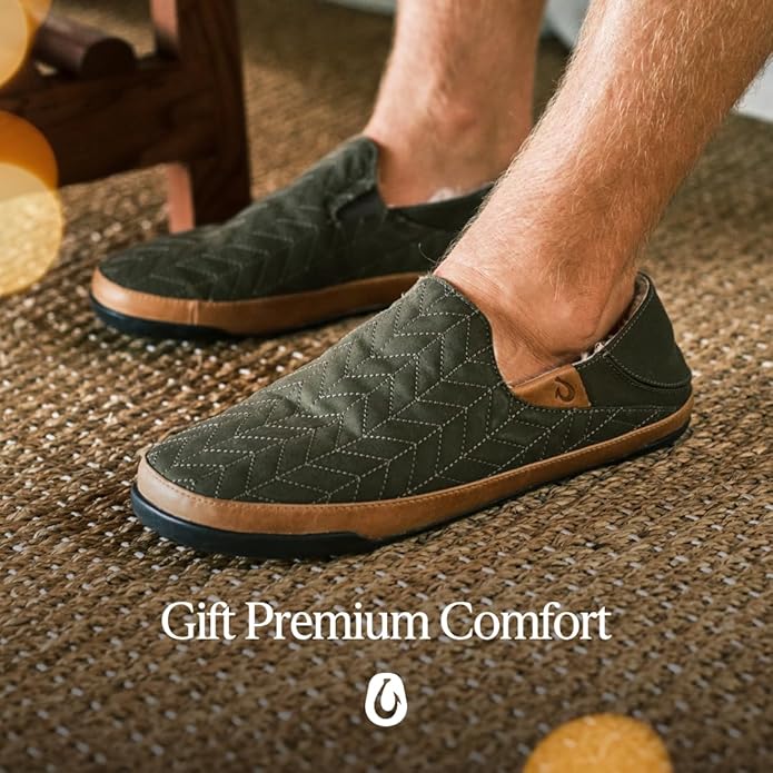 OLUKAI Hanohano Men's Slipper, Weather Resistant Waxed Canvas, Rubber Grip Soles for Inside & Outside Wear, Durable & Comfortable Slip-On