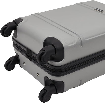 Travelers Club Skyline 20" Carry-On Spinner Luggage, Gray
