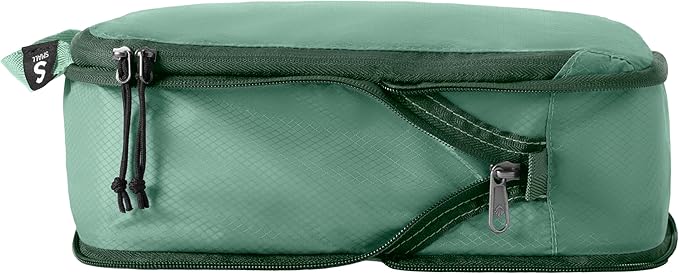 Eagle Creek Pack-It Isolate Compression Cube - Lightweight Compression Cube for Optimizing Luggage Space - Easy-Grab Zipper - Convenient Top Handle - Recycled Materials - Small