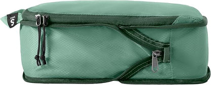Eagle Creek Pack-It Isolate Compression Cube - Lightweight Compression Cube for Optimizing Luggage Space - Easy-Grab Zipper - Convenient Top Handle - Recycled Materials - Small