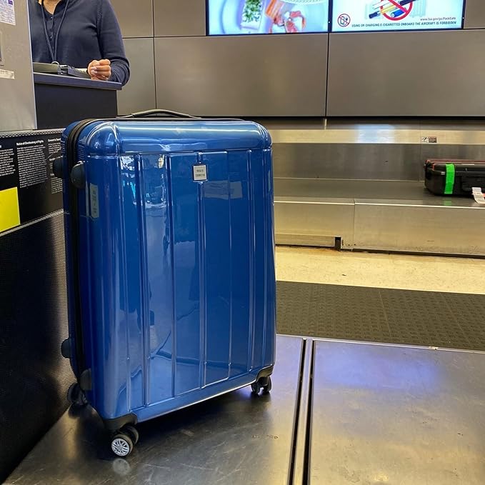 World Traveler Contour 28-Inch Polycarbonate Hardside Expandable Spinner Checked Luggage with TSA Lock - Blue