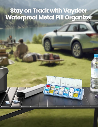 VAYDEER Metal Weekly Pill Organizer – Moisture-Proof Travel Pill Organizer with Built-in Desiccant Chamber and Airtight Lids – Large-Capacity Pill Box for Vitamins, Medicines & Supplements(Silver)