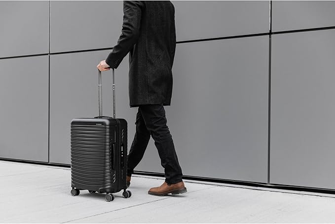 Samsonite Framelock Max Hardside Luggage with Spinner Wheels, Lightweight zipper-less