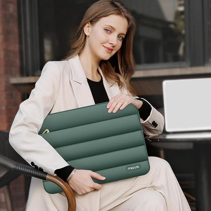 MOSISO 13.3 inch Laptop Case, 13-13.3 inch Puffy Laptop Sleeve Compatible with MacBook Air 13 13.6 M4 M3 M2 M1/Pro 13/Pro 14, HP Dell ASUS Lenovo,Polyester Horizontal Bag with Small Case,Emerald Green