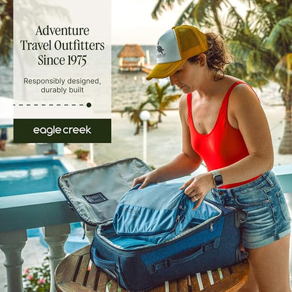 Eagle Creek Pack-It Isolate Compression Cube - Lightweight Compression Cube for Optimizing Luggage Space - Easy-Grab Zipper - Convenient Top Handle - Recycled Materials - Small