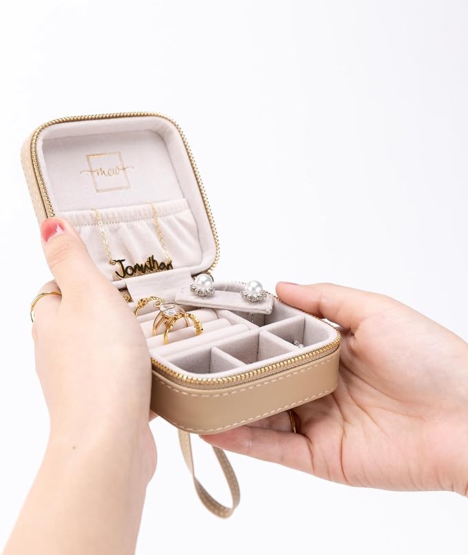 Angelina's Palace Personalized Jewelry Case with Name Engraved,Custom Leather Travel Jewelry Organizer Box for Rings,Earrings,Necklaces,Birthday Bridesmaid Gift For Women