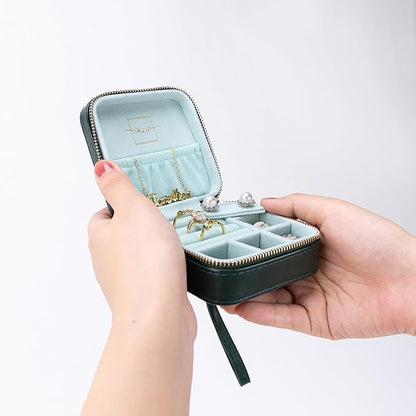 Angelina's Palace Personalized Jewelry Case with Name Engraved,Custom Leather Travel Jewelry Organizer Box for Rings,Earrings,Necklaces,Birthday Bridesmaid Gift For Women