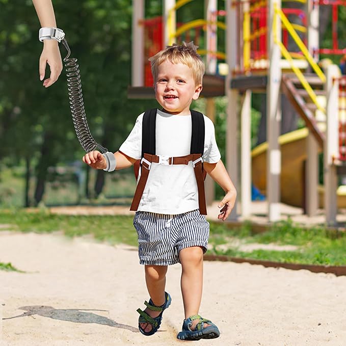 Accmor Toddler Leash Backpack, Child Safety Backpack with Anti Lost Wrist Link, Mini Kids Travel Essential Mini Rucksack Walking Harness, Cute Concrete Truck Bag Children's Leash Strap for Baby Boys