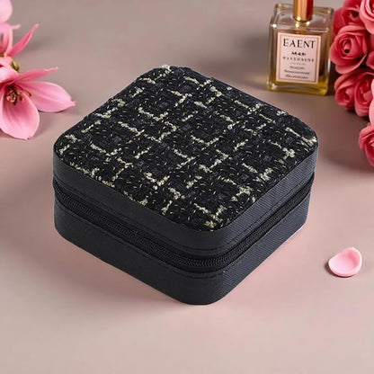 Small Jewelry Box,Travel Jewelry Organizer Case with Stylish Braided Surface,Portable Storage Case for Rings Necklace and Stud Earring