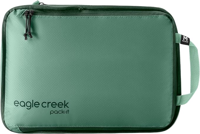 Eagle Creek Pack-It Isolate Compression Cube - Lightweight Compression Cube for Optimizing Luggage Space - Easy-Grab Zipper - Convenient Top Handle - Recycled Materials - Small