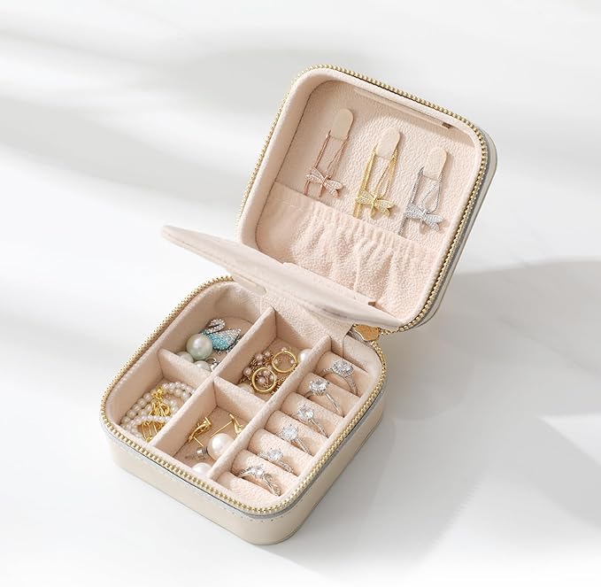 Genuine Leather Travel Jewelry Organizer Case with Mirror for Women, Small Mini Portable Jewelry Box for Earring, Ring, Necklace, Bracelet（Cream）