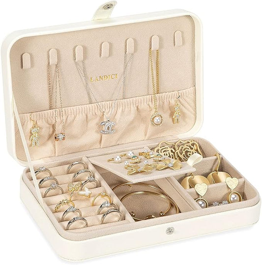 LANDICI Small Jewelry Box for Women Girls, PU Leather Travel Jewelry Case, Portable Jewelry Organizer Storage Holder Display for Ring Earrings Necklace Bracelet Bangle Men Kids Gift, White