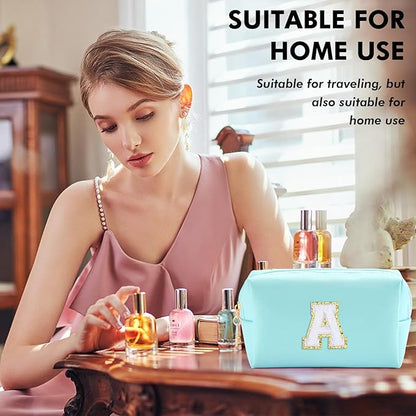 Gifts for Girls Initial Makeup Bag Personalized Cosmetic Bag with Zipper Cute Travel Toiletry Bag Waterproof PU Preppy Makeup Pouch Birthday Gift for Teen Girls Women(Blue A)