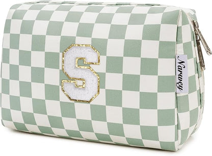 Narwey Birthday Gifts for Teen Girls Women Personalized Initial Checkered Makeup Bag Preppy Cosmetic Bag Trendy Stuff 6 8 10 11 12 13 14 16 18 Years Old Travel Toiletry Bag (Green Letter S)