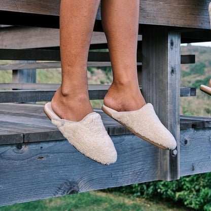 OLUKAI Hale Mule Women's Slipper, Women's Slip-On Shoes, Genuine Shearling with Fleece Lining, Wet Grip Soles for Inside & Outside Wear, Cute & Ultra-Soft Comfort Fit