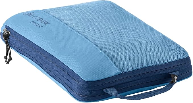 Eagle Creek Pack-It Isolate Compression Cube - Lightweight Compression Cube for Optimizing Luggage Space - Easy-Grab Zipper - Convenient Top Handle - Recycled Materials - Small