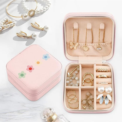 MAYCARI Jewelry Box with Cute Daisy Flower Pattern Design, PU Leather Jewelry Travel Organizer Case-Rings/Earrings/Necklace Storage Box for Women Birthday Mom Friends Her Bridesmaids Girls s