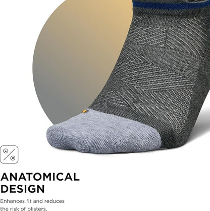 Feetures Elite Max Cushion No Show Tab Ankle Socks - Sport Sock with Targeted Compression