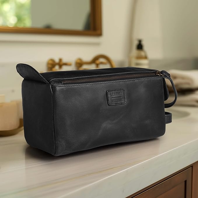 LEATHER VILLAGE Premium Leather Travel Toiletry Bag - Water-Resistant Dopp Kit for Toiletries, Large Shaving Bag & Bathroom Organizer - Gift for Men & Women - Distressed Black