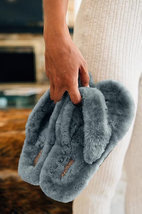OLUKAI Kipe'a Heu Women's Sandal Slippers, Soft & Comfortable Shearling-Wrapped Straps, Durable Rubber Outsoles for All-Day Wear, Causal & Cute Everyday Style