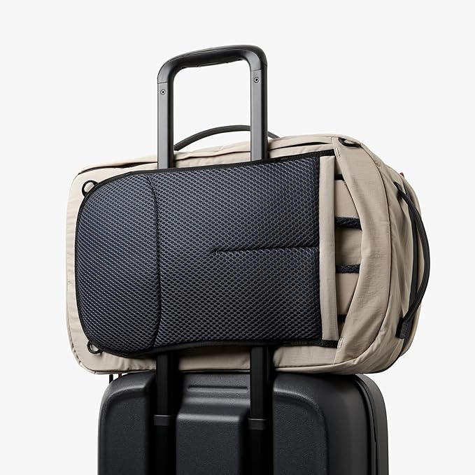 Bellroy Lite Travel Pack 30L (carry-on backpack, travel backpack for international travelers, with laptop pocket, interior packing cells and tuck-away shoulder straps) - Ash