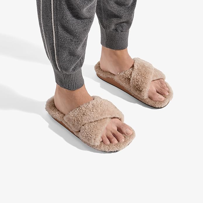 OLUKAI Hila Heu Women's Slipper, Women's Slip-On Shoes, Genuine Shearling, Wet Grip Soles for Inside & Outside Wear, Cute & Ultra-Soft Comfort Fit