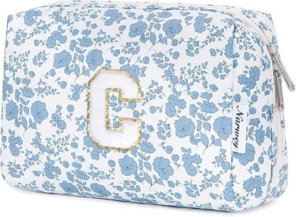 Narwey Birthday Gifts for Teen Girls Kids Women Personalized Initial Floral Makeup Bag Cute Cosmetic Trendy Stuff 6 8 10 11 12 13 14 16 18 Years Old Travel Toiletry Bag (Little Blue Flower C)