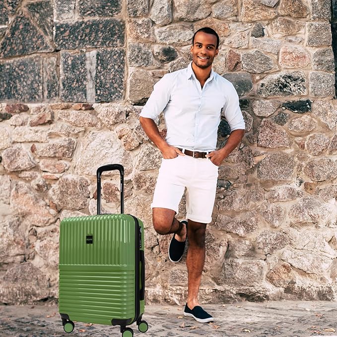 World Traveler Dejuno Tonal 3-Piece Polycarbonate Lightweight Hardside Expandable Spinner Luggage Set with TSA Lock - Matcha