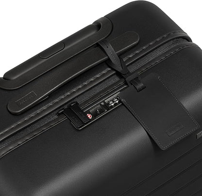 Away Bigger Carry-On Luggage, Lightweight Hardside Large Suitcase with Spinner Wheels, TSA Lock, Airline Approved, Jet Black