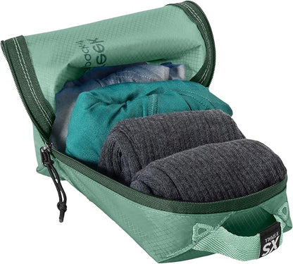 Eagle Creek Pack-It Isolate Cube Set - Packing Cubes for Stackable Storage - Convenient Top Handle - Easy Grab Zipper Pull - Willow Green - XS/S/M - 3