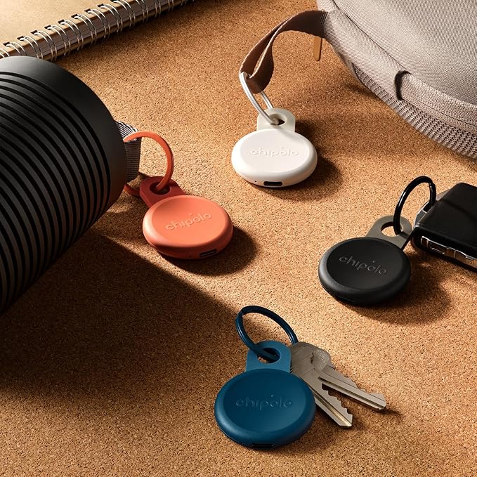 Chipolo LOOP - Rechargeable Bluetooth Tracker for Key and Pocket Location, Compatible with Apple or Google, Call Your Phone & Out of Range Alerts for Android