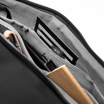 Peak Design Travel Duffel, Extra-Wide Single Zip Access, Weatherproof Shell, 4 External Pockets, Fits Packing Cubes & Camera Cubes, Ideal for Weekend Trips, Versatile Duffel Bag for Travel