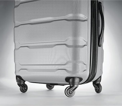 Samsonite Omni PC Hardside Expandable Luggage with Spinner Wheels, Silver, 3-Piece Set (20/24/28)